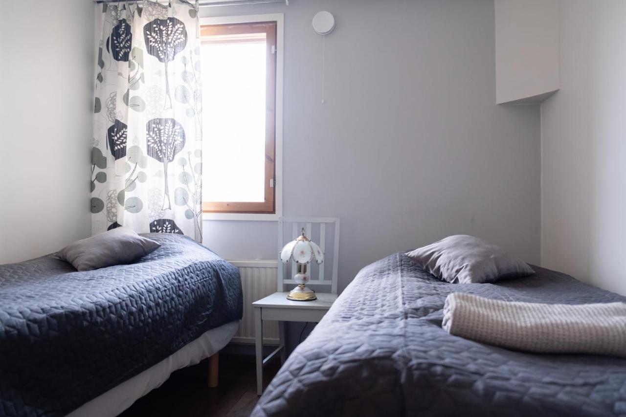 Bed & Breakfast Restaurang Sybarit Houtskar Exteriör bild