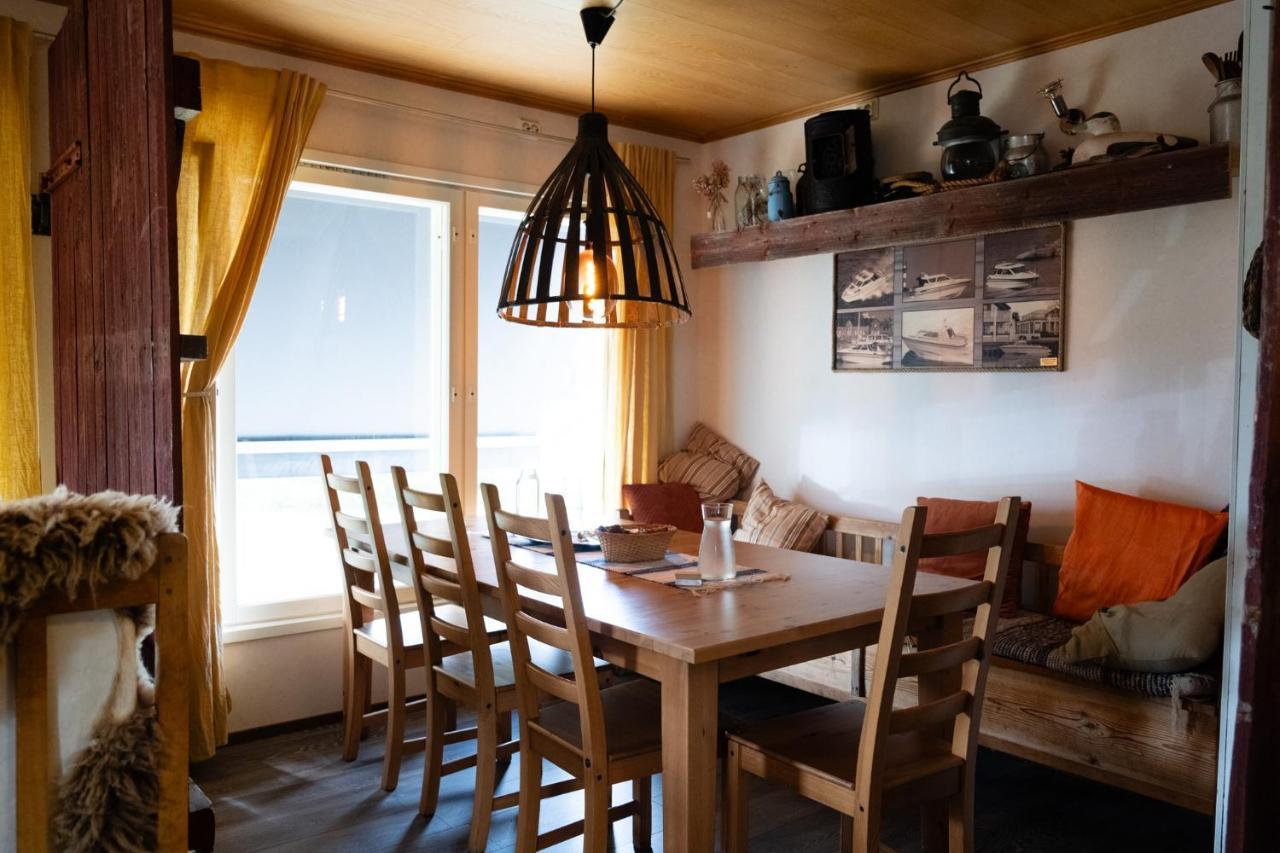 Bed & Breakfast Restaurang Sybarit Houtskar Exteriör bild
