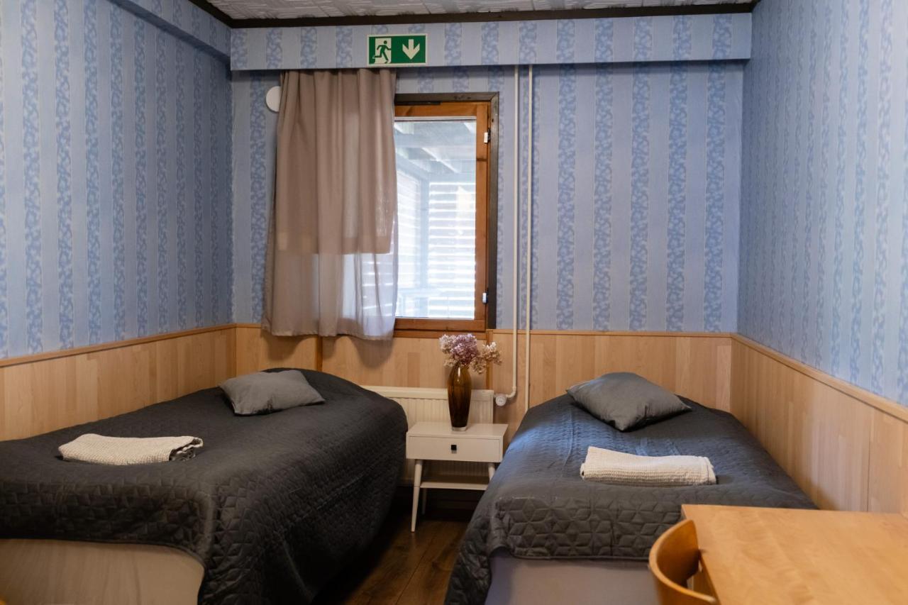 Bed & Breakfast Restaurang Sybarit Houtskar Exteriör bild