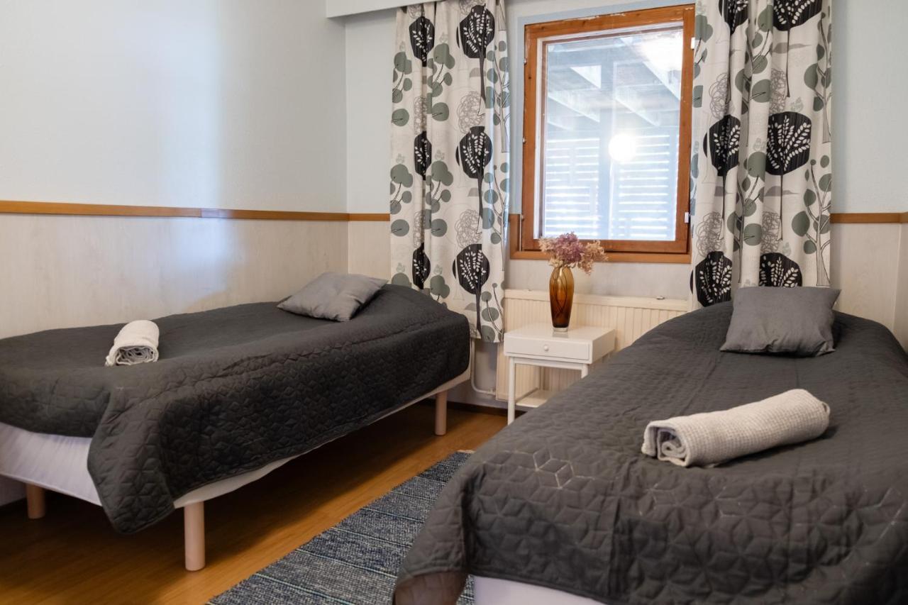 Bed & Breakfast Restaurang Sybarit Houtskar Exteriör bild